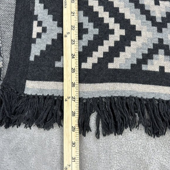 Left on Houston Women's Southwestern Oversized Open Poncho Sweater Size XS/S - Picture 4 of 7